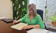 Prefeita de Sonora assina ordem de servi&ccedil;o para constru&ccedil;&atilde;o da rede el&eacute;trica do Polo Industrial
