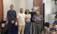 Biblioteca P&uacute;blica de Coxim recebe doa&ccedil;&atilde;o de
livros em evento cultural