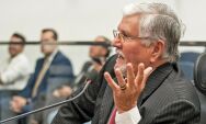 Zeca reage a pedido de exonera&ccedil;&atilde;o por deputado do PL: 'E quem pediu a morte do Lula?'