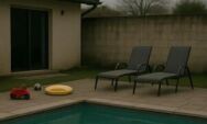 Menina de 2 anos morre afogada em piscina de casa em MS