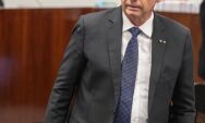 Pris&atilde;o domiciliar: saiba o que Bolsonaro est&aacute; proibido de fazer
