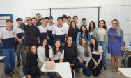 Delegacia de Atendimento &agrave; Mulher de Coxim realiza palestra sobre preven&ccedil;&atilde;o &agrave; viol&ecirc;ncia dom&eacute;stica