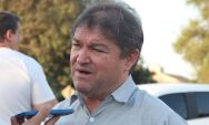 Prefeito Edilson Magro entrega ve&iacute;culos e anuncia investimentos em obras e saneamento em Coxim