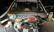 Homem &eacute; preso por tr&aacute;fico de drogas e porte ilegal de arma em Parana&iacute;ba ap&oacute;s den&uacute;ncia
