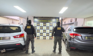 Homem &eacute; preso e dois ve&iacute;culos com sinais identificadores adulterados s&atilde;o apreendidos pelo DOF em DDS
