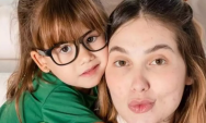Maria Alice, filha de Virginia e Z&eacute; Felipe, passa a noite em hospital