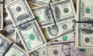 D&oacute;lar cai e fecha abaixo de R$ 5,40 com indicadores dos EUA
