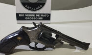 Homem &eacute; preso com arma e muni&ccedil;&otilde;es ap&oacute;s den&uacute;ncia de populares em Rio Verde de Mato Grosso
