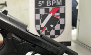 Pol&iacute;cia Militar apreende pistola durante abordagem em Coxim
