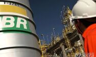 Petrobras Anuncia Queda no Pre&ccedil;o da Gasolina A: Redu&ccedil;&atilde;o de 4,9% Come&ccedil;a a Valer Nesta Ter&ccedil;a (21)
