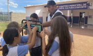 Crian&ccedil;as de Coxim resgatam cultura pantaneira em oficina gratuita de miniaturas de arreios