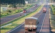 BR-163/MS entra em alerta para fluxo recorde no feriad&atilde;o: mais de 322 mil ve&iacute;culos devem cruzar