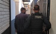 Homem que contratou frete para transportar mudan&ccedil;a com droga escondida &eacute; preso
