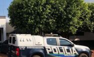 Homem &eacute; preso ap&oacute;s amea&ccedil;ar irm&atilde; com faca no bairro Coronel Mariano, em Rio Verde
