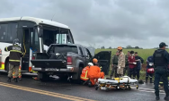 Colis&atilde;o entre &ocirc;nibus e caminhonete deixa um morto e dois feridos na BR-163
