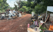 Homem &eacute; preso ap&oacute;s montar empresa irregular de recicl&aacute;veis em &aacute;rea invadida
