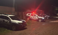 Subtenente da reserva tenta matar esposa, que foge pulando muro em Campo Grande
