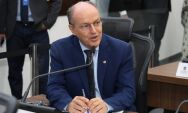 Deputado Junior Mochi prop&otilde;e revis&atilde;o de conta de &aacute;gua ap&oacute;s vazamentos ocultos em MS