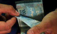 Pagamento do abono salarial para nascidos em maio e junho come&ccedil;a nesta sexta-feira
