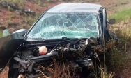 Duas pessoas morrem em colis&atilde;o frontal entre dois carros na BR-158, em Aparecida do Taboado
