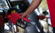Governo adia reuni&atilde;o que pode aumentar etanol na gasolina para 32%