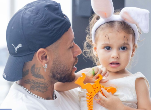 Neymar se declara para a filha Helena em anivers&aacute;rio: 'Papai te ama demais'