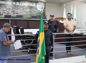 Pol&iacute;cia Militar participa de cerim&ocirc;nia de Juramento &agrave; Bandeira Nacional em Alcin&oacute;polis

