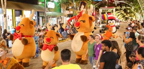 Parada Natalina na 14 de Julho t&ecirc;m in&iacute;cio nesta ter&ccedil;a-feira; confira hor&aacute;rios