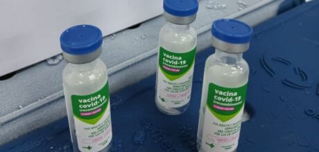MS recebe 20 mil doses de vacina contra Covid-19
