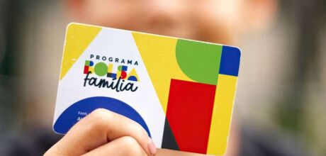 Caixa come&ccedil;a a pagar Bolsa Fam&iacute;lia de dezembro