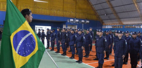 Pol&iacute;cia Militar realiza formatura do Patrulha Mirim em Sonora