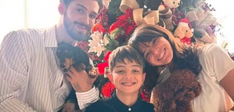 Bruna Marquezine confere 1&ordf; eucaristia de irm&atilde;o de Jo&atilde;o Guilherme