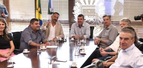 Com R$ 100 milh&otilde;es em plano de expans&atilde;o, Governo de MS apoia turismo sustent&aacute;vel em Bonito
