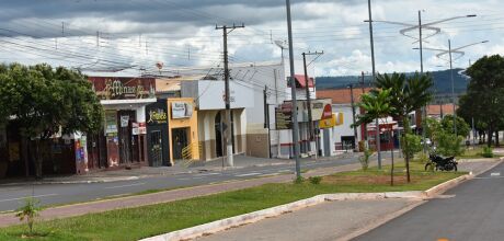 Semana come&ccedil;a abafada em Coxim, mas chuva pode trazer al&iacute;vio &agrave; noite

