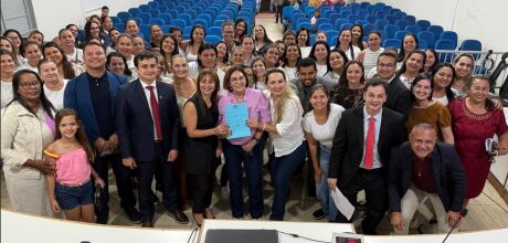 Categoria comemora com emo&ccedil;&atilde;o aprova&ccedil;&atilde;o de reajuste salarial para ADIs na C&acirc;mara de Coxim