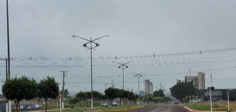 Segunda-feira come&ccedil;a com muitas nuvens e temperaturas amenas no norte de MS
