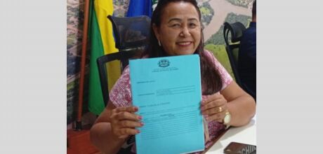 C&acirc;mara aprova projeto de L&uacute;cia (AAVC) que autoriza SUS a aceitar receitas particulares
