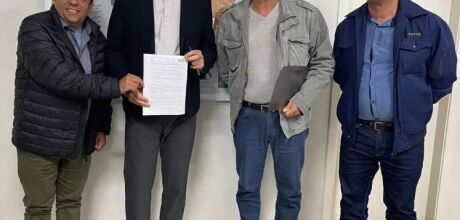 Vereador Robinho busca investimentos em saneamento durante agenda na capital