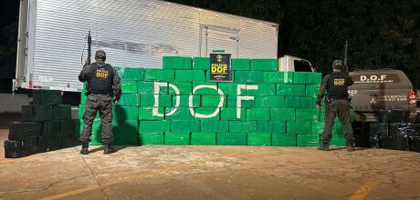 Caminh&atilde;o com mais de 1,5 tonelada de maconha &eacute; apreendido pelo DOF na MS-164