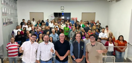 Com o plen&aacute;rio da C&acirc;mara lotado, deputado M&aacute;rcio Fernandes presta contas do mandato 