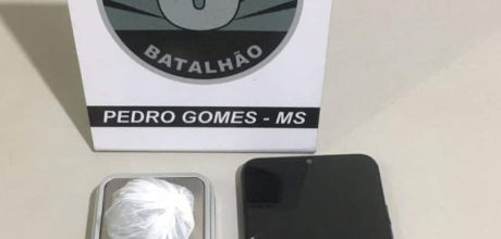 Jovem de 19 anos &eacute; preso por porte de maconha durante patrulhamento da PM em Pedro Gomes
