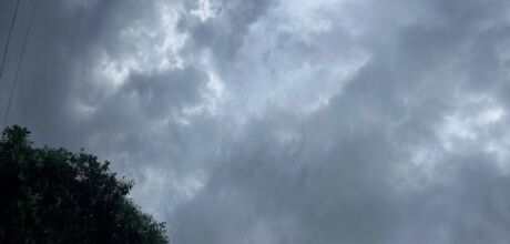 C&eacute;u Encoberto Marca o Domingo em Coxim e Antecipa Mudan&ccedil;a no Clima