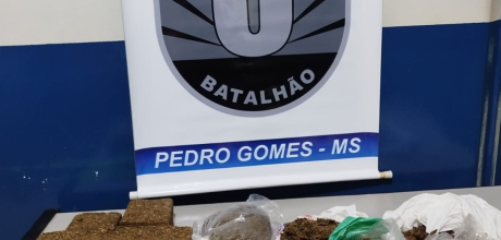 Pol&iacute;cia Militar prende dois autores de tr&aacute;fico de drogas em Pedro Gomes
