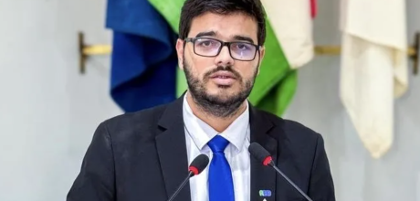 Vereador Yhgor Chagas prop&otilde;e cria&ccedil;&atilde;o do "Microfone Popular" durante sess&atilde;o da C&acirc;mara