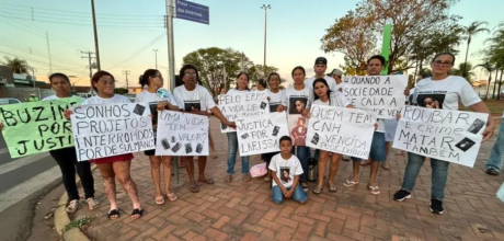Ato pede justi&ccedil;a pela morte da jovem Larissa em Rio Verde de Mato Grosso