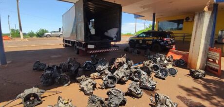 Pol&iacute;cia apreende carga de pe&ccedil;as de ve&iacute;culos roubados durante fiscaliza&ccedil;&atilde;o na BR-163
