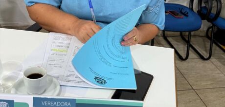 Pedido de cassa&ccedil;&atilde;o contra vereadora Lourdes de Coxim &eacute; protocolado por suposta incompatibilidade 