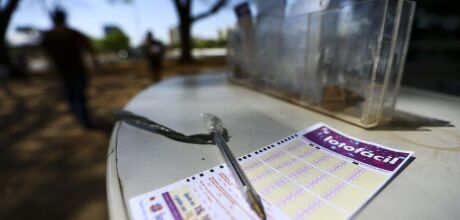 Aposta de Coxim divide pr&ecirc;mio da Lotof&aacute;cil e rende R$ 33 mil a cada participante de bol&atilde;o
