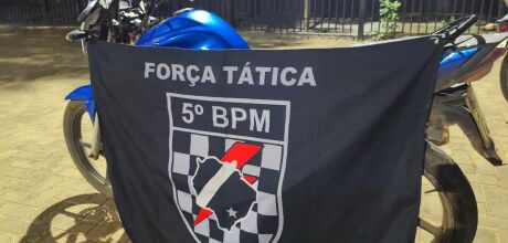 Suspeito &eacute; preso ap&oacute;s roubo de motocicleta, amea&ccedil;a com fac&atilde;o e persegui&ccedil;&atilde;o policial em Coxim 