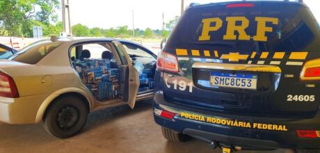 PRF apreende 140 kg de agrot&oacute;xicos e 20 mil ma&ccedil;os de cigarros ap&oacute;s persegui&ccedil;&atilde;o na BR-262

